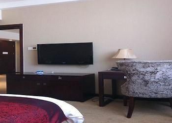 Honghe Hotel Нанкин Екстериор снимка